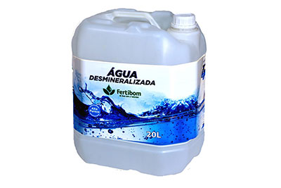 Água Desmineralizada